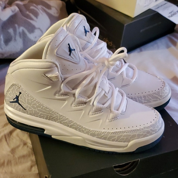 jordan air deluxe bg